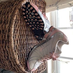 White and pink Nike shox